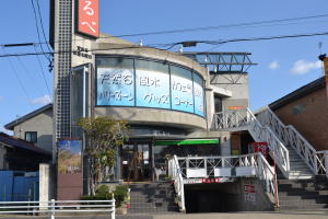 �V���b�v�p�[�g�i�[�͑����ʂ̼���߂��܂Ŋ��􂵂Ă��܂��B���C���[�W�ʐ^